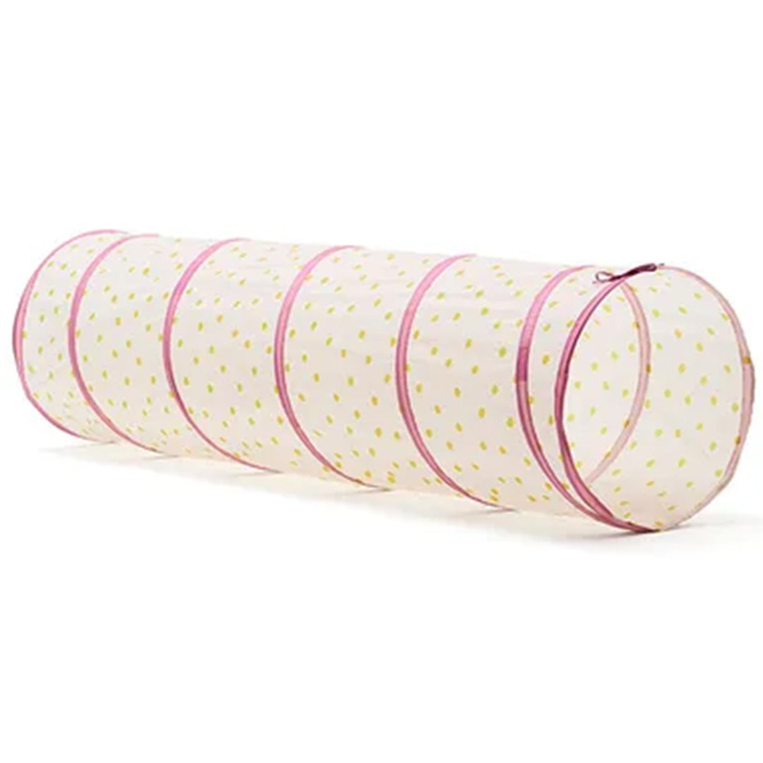 Kids concept speeltunnel met roze ringen en gele stippen.