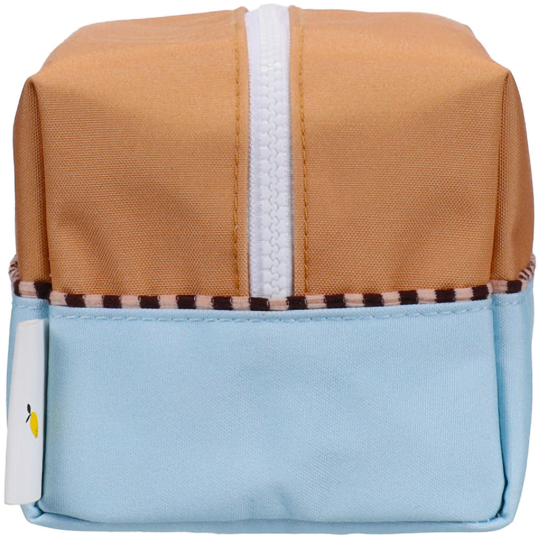 Achterkant van de Sticky Lemon colourblocking toilettas met een witte rits.
