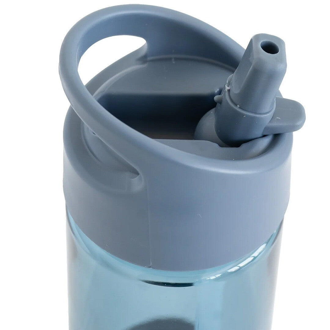 Detailopname van de grijze dop met rietje en handvat van de blauwe 3 sprouts drinkfles.