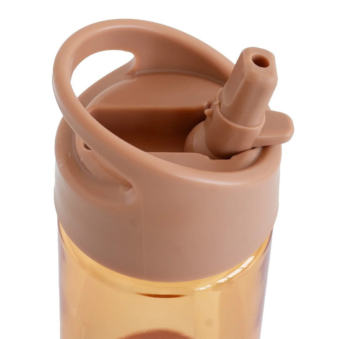 Detailopname van de dop met rietje en handvat van de 3 sprouts kinder drinkfles.