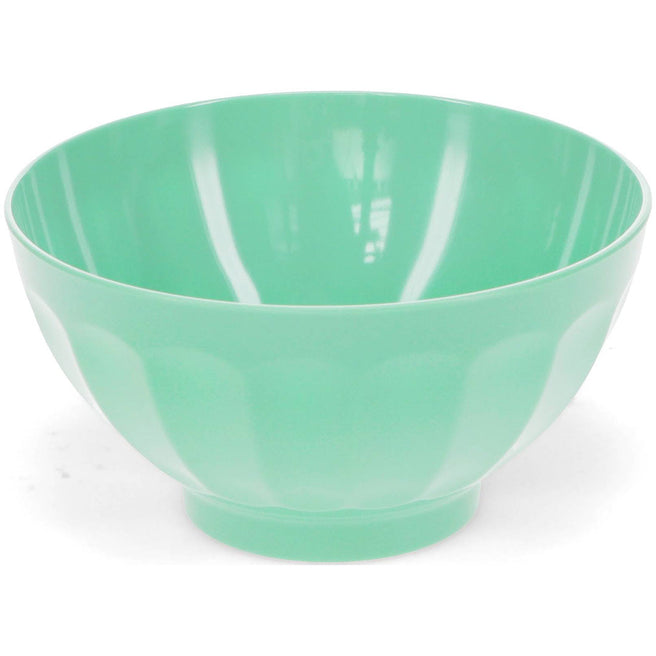 Rex London melamine kom in pistachegroen met een stevig, getextureerd patroon.