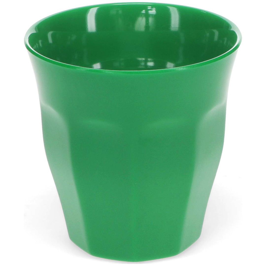 Rex London felgroene melamine kinderbeker op een witte achtergrond.