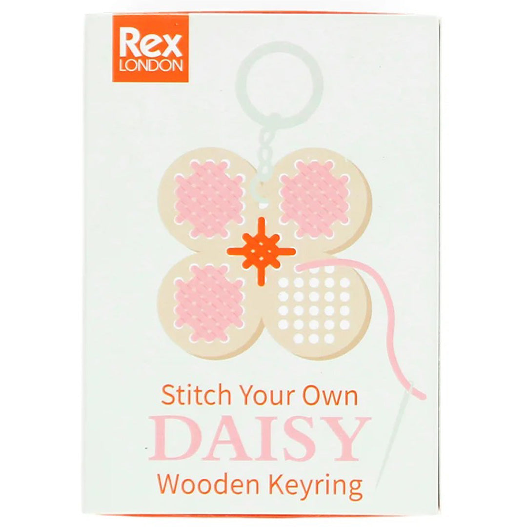 Verpakking van de Rex London knutselset voor een houten madeliefje sleutelhanger.