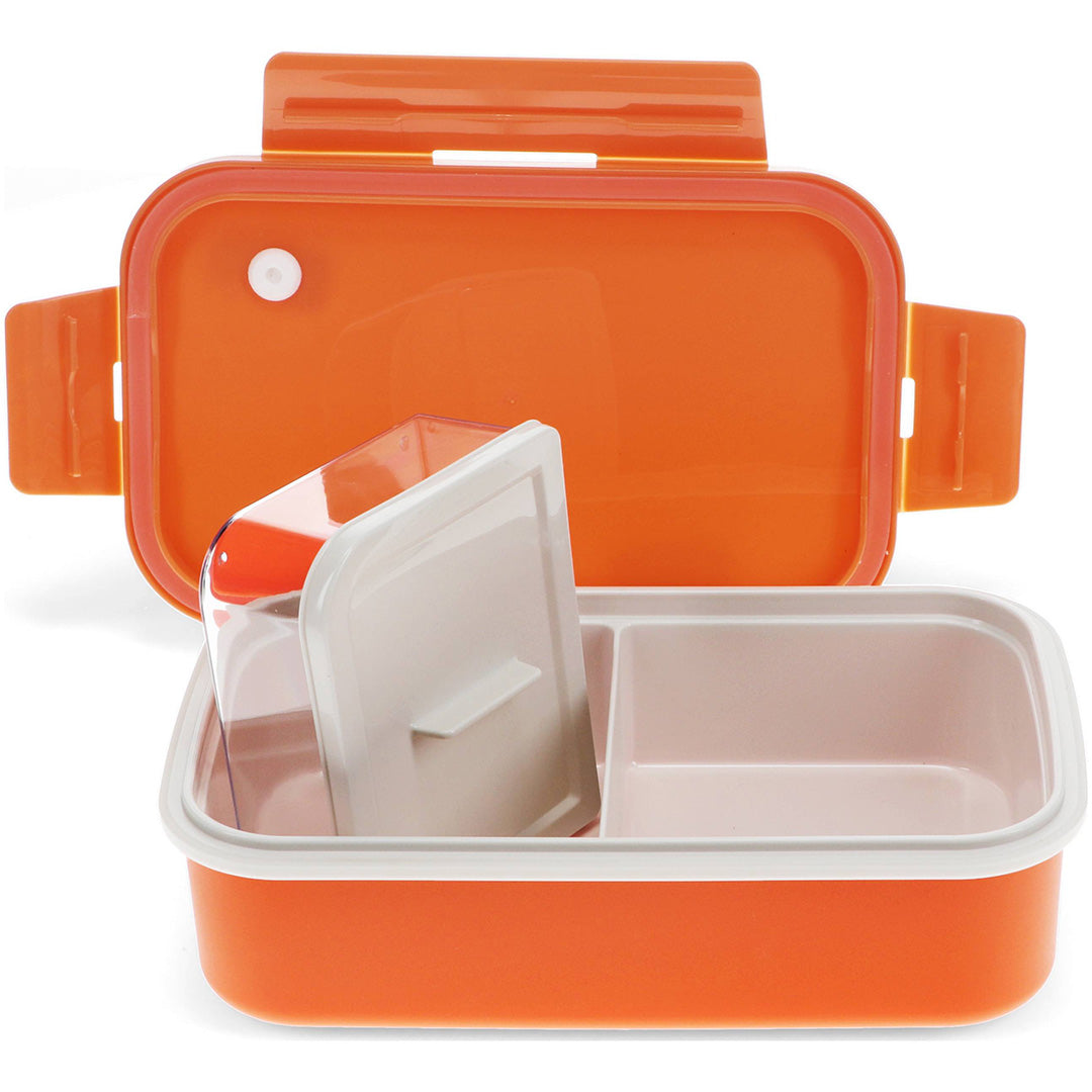 Rex London oranje bento-broodtrommel open met zicht op de vakken en een los bakje.