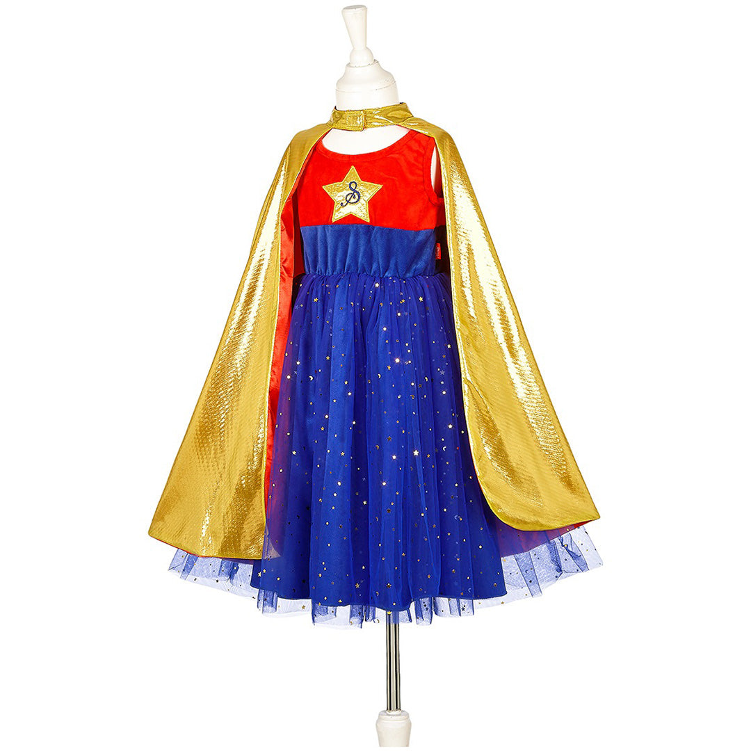 Souza for Kids verkleedjurk superheldin met rode top, blauwe rok met sterren en gouden cape.
