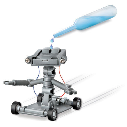 De 4M zout water robot in actie, met een druppelaar die vloeistof toevoegt.