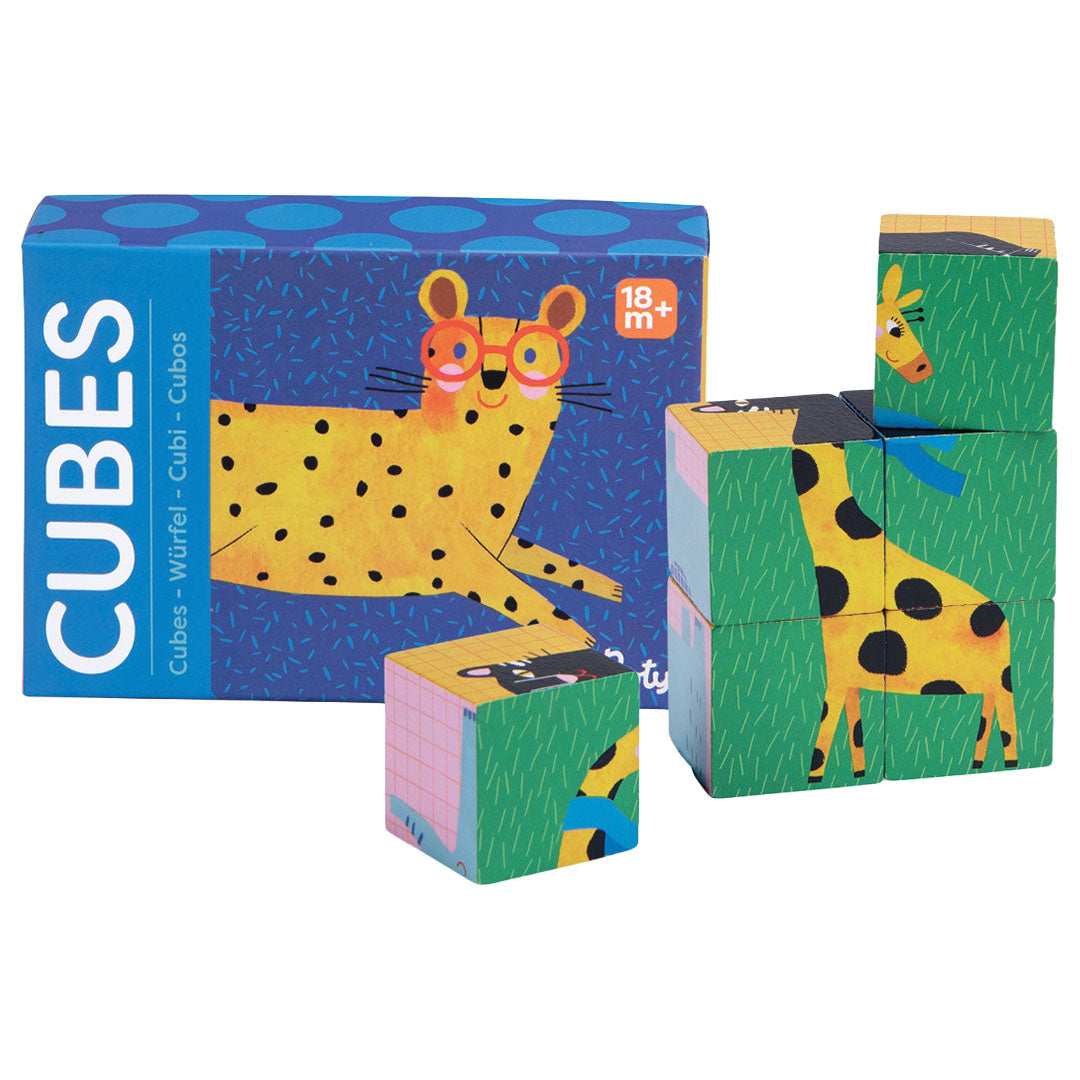 Moulin Roty houten blokkenpuzzel met een giraffe en de verpakking met een luipaard.