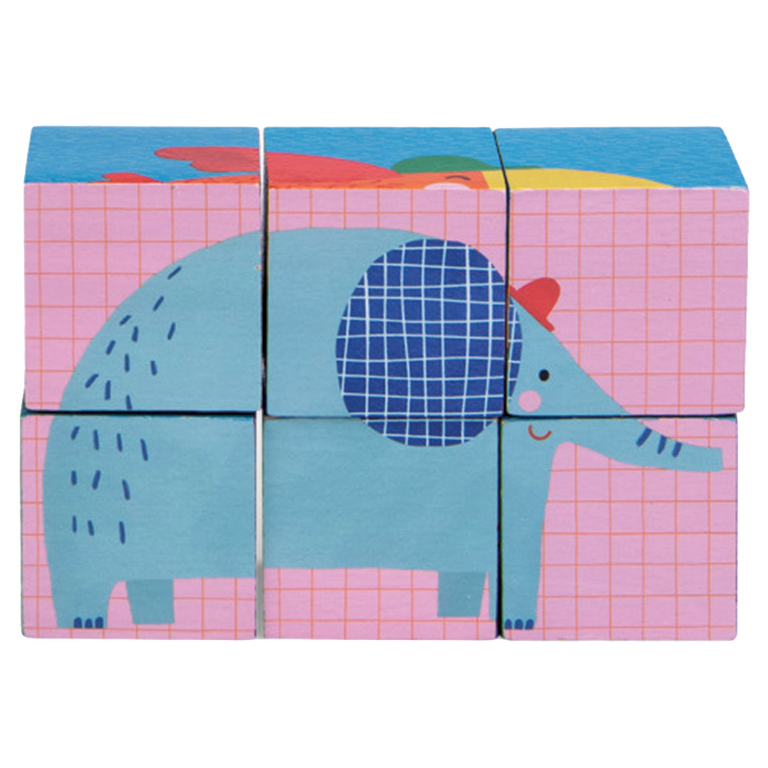 De 6 houten blokken van de dierenpuzzel vormen een complete olifant.