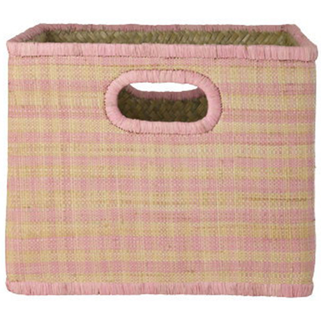 rice roze geruite raffia opbergmand met handvat.