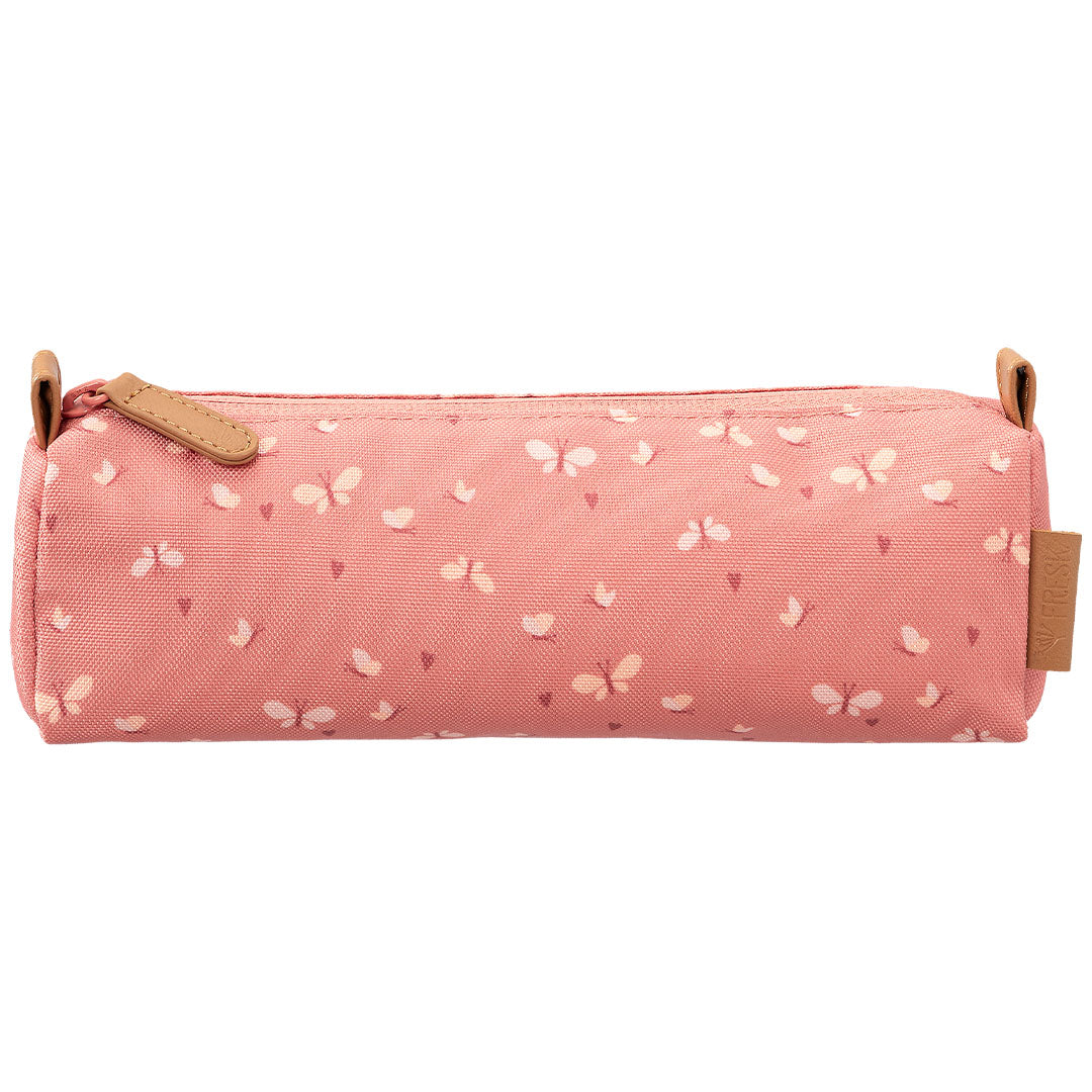 Fresk roze pennenetui met vlinder- en hartenpatroon.