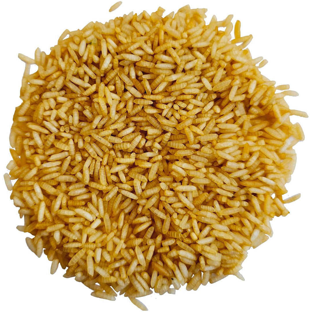 Bovenaanzicht van okergele grennn speelrijst.