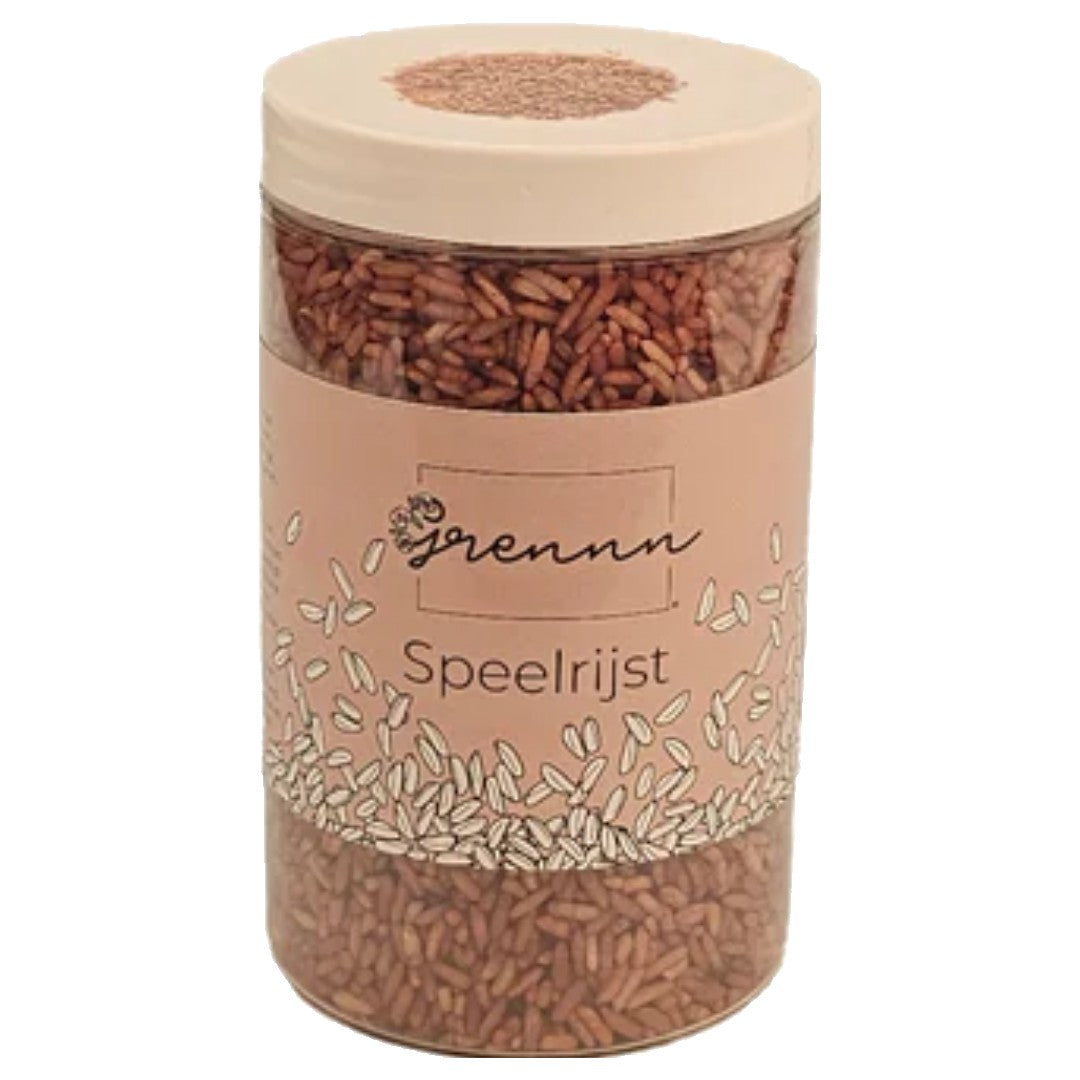 De verpakking van grennn bruine speelrijst voor sensorisch speelgoed.