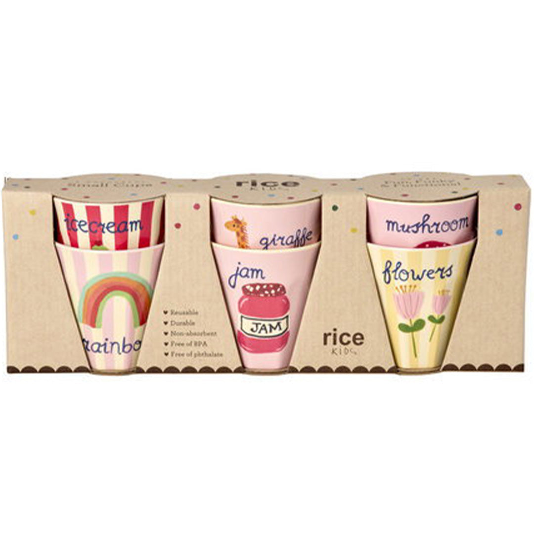 Verpakking van zes Rice kinderbekers met diverse patronen zoals een regenboog, jam en een giraf.