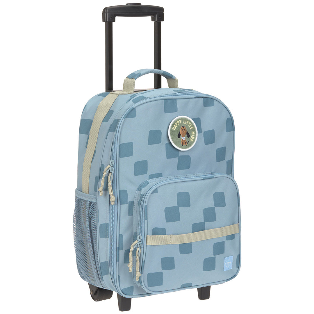 Lässig kinderkoffer in blauw met geometrisch patroon en uitgeschoven handvat.