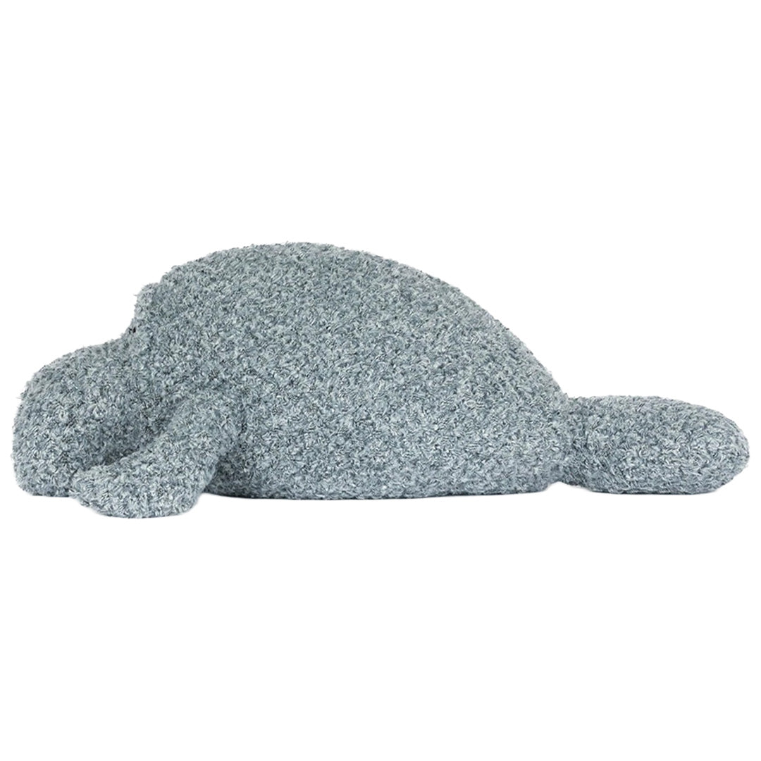 Jellycat pluchen zeekoe Maffles Manatee, van de zijkant gezien.