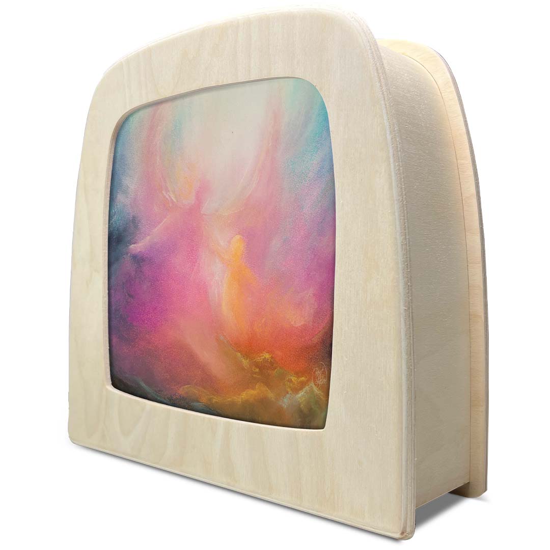 Een schuine weergave van de toverlux toverplaat 'lichtvonk' in een houten lijst, met een abstracte, veelkleurige afbeelding.
