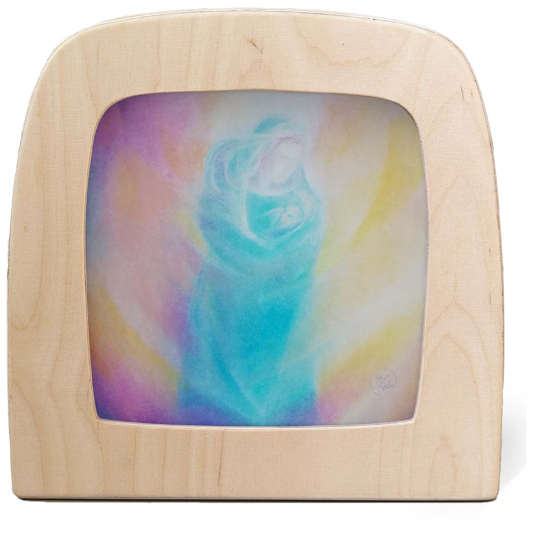 Toverlux toverplaat 'Lichtgeboren' in een houten lijst, van voren gezien.