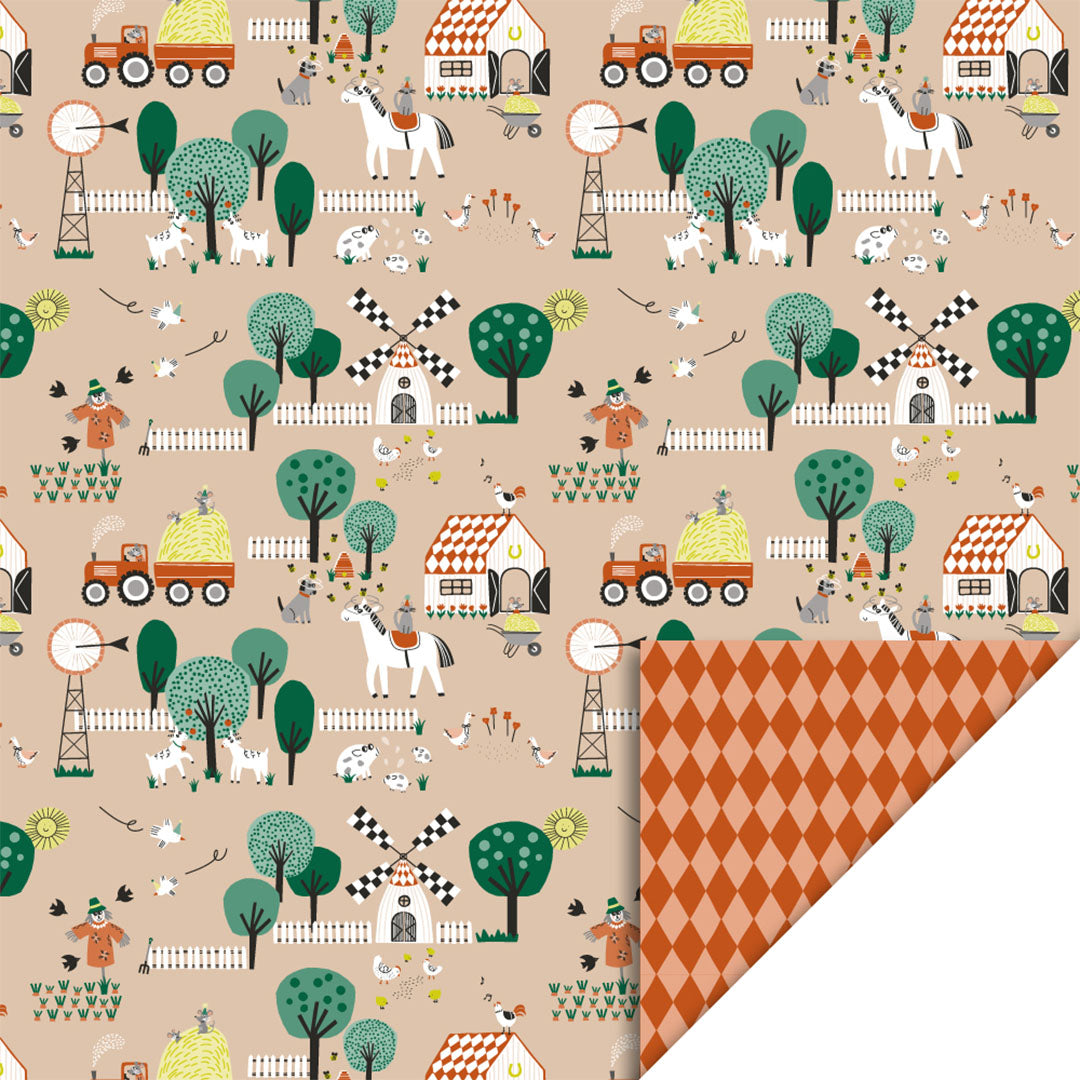 house of products inpakpapier met een beige boerderijpatroon en een omgevouwen hoek met oranje ruitjespatroon.