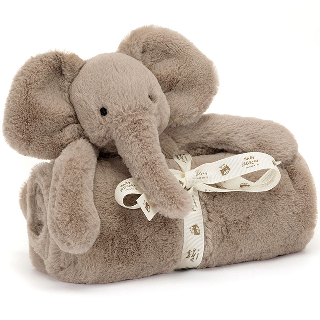 Een opgerold grijs Jellycat knuffeldekentje met een olifantenkopje en een lint eromheen.