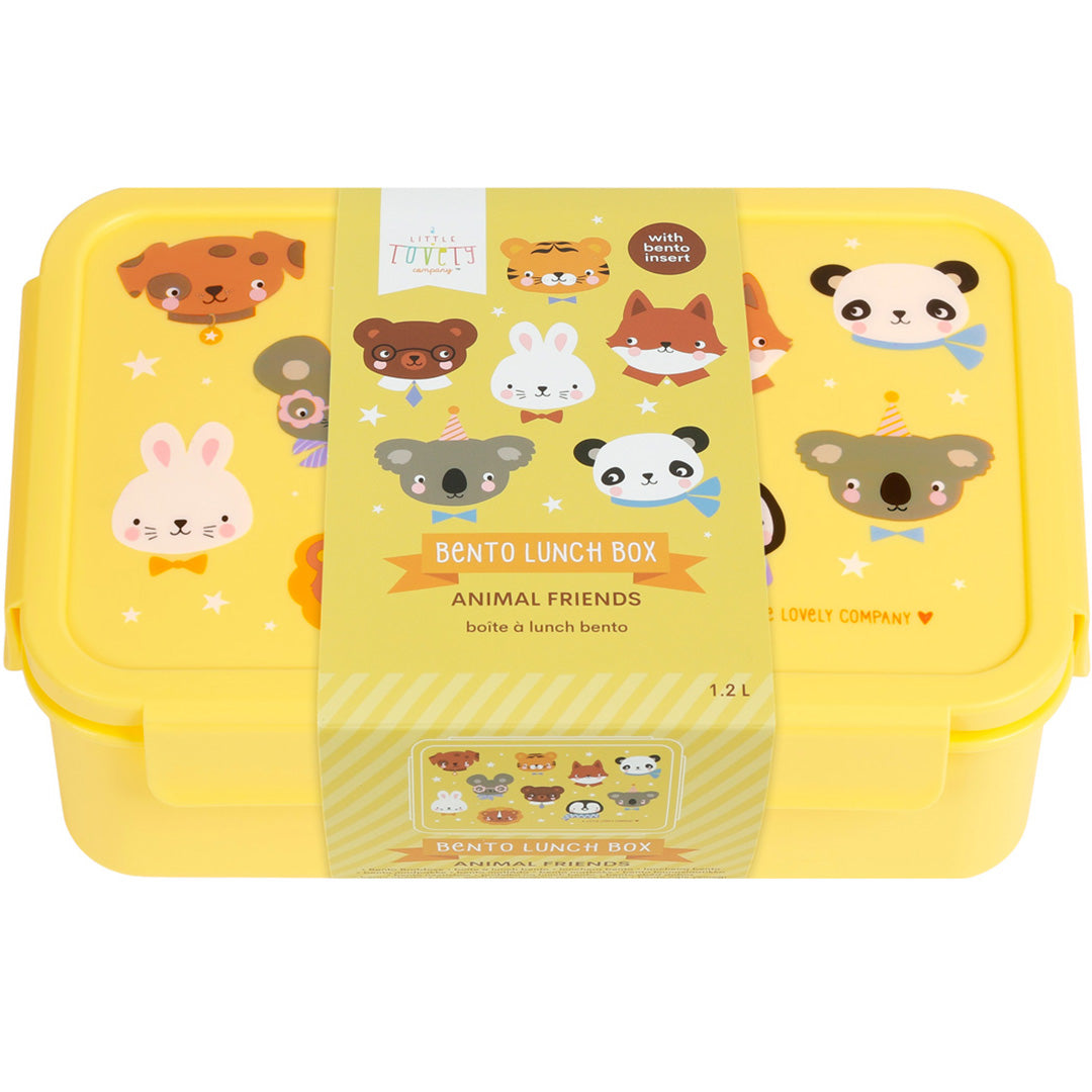 Verpakking van de gele A Little Lovely Company broodtrommel met dierenvrienden en bento-inzet.