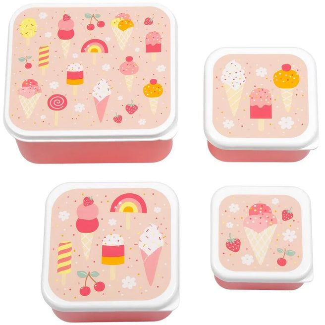 Vier roze A Little Lovely Company lunchboxen met witte deksels en een ijsjespatroon.