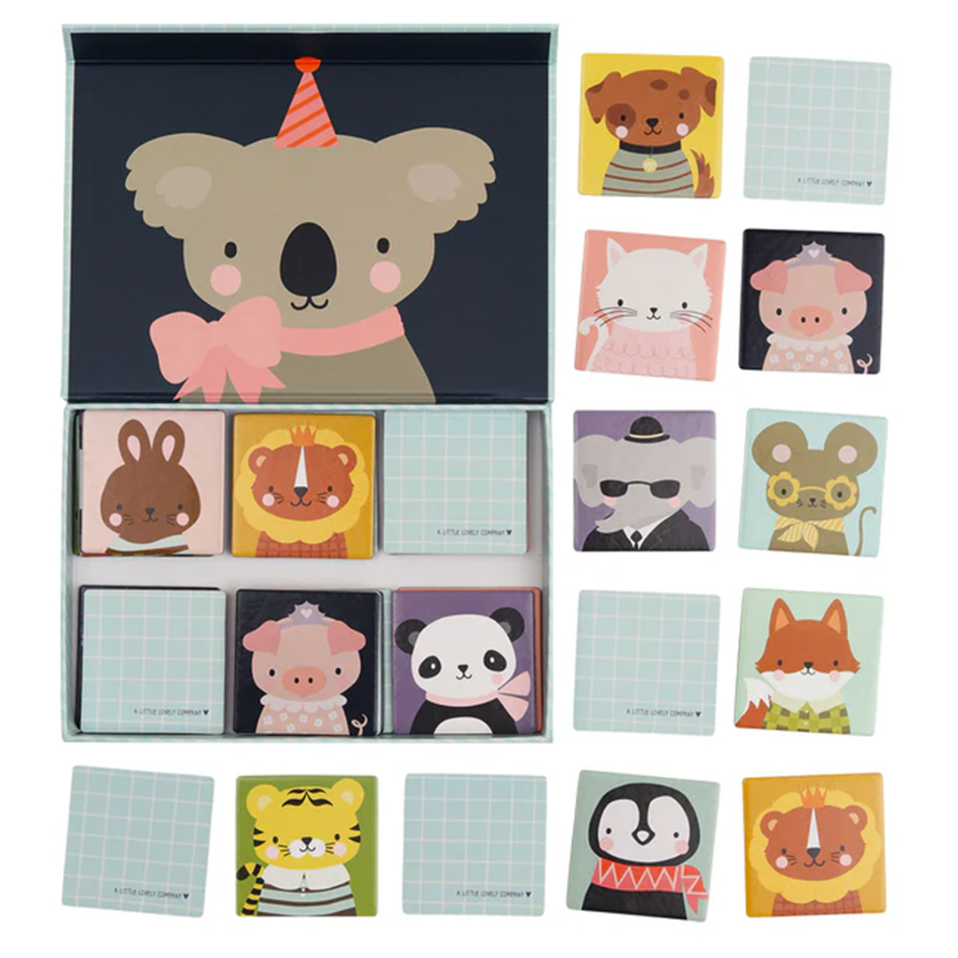 Overzicht van het A Little Lovely Company memory spel met dierenvriendjes, met alle dierenkaarten en de open doos.