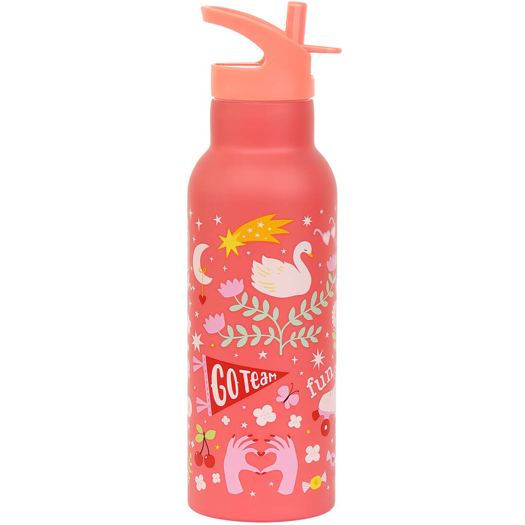De achterkant van de roze A Little Lovely Company kinderdrinkfles met een patroon van een zwaan, vallende ster en tekst.