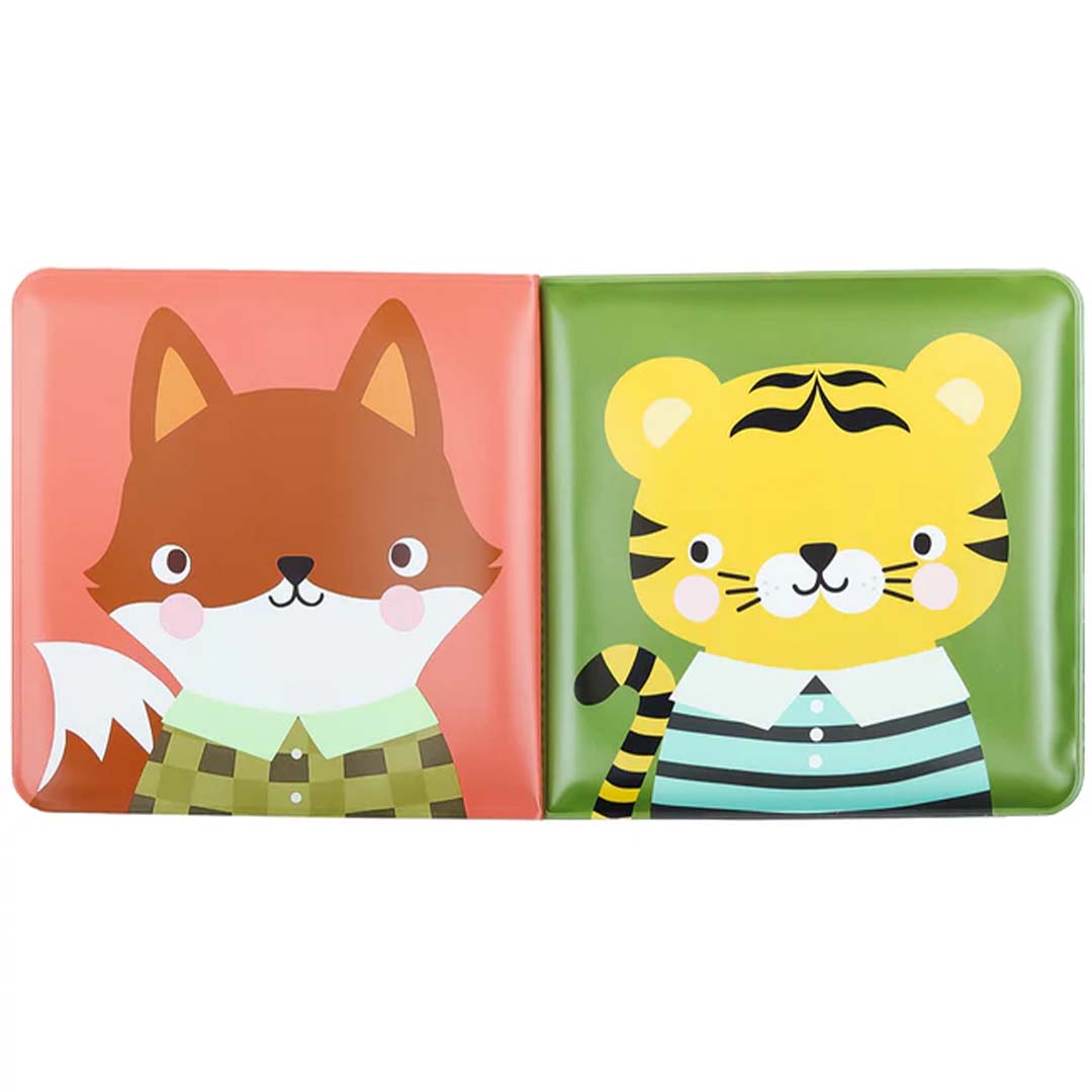 Twee opengeklapte a little lovely company badboekjes met een vos en een tijger.