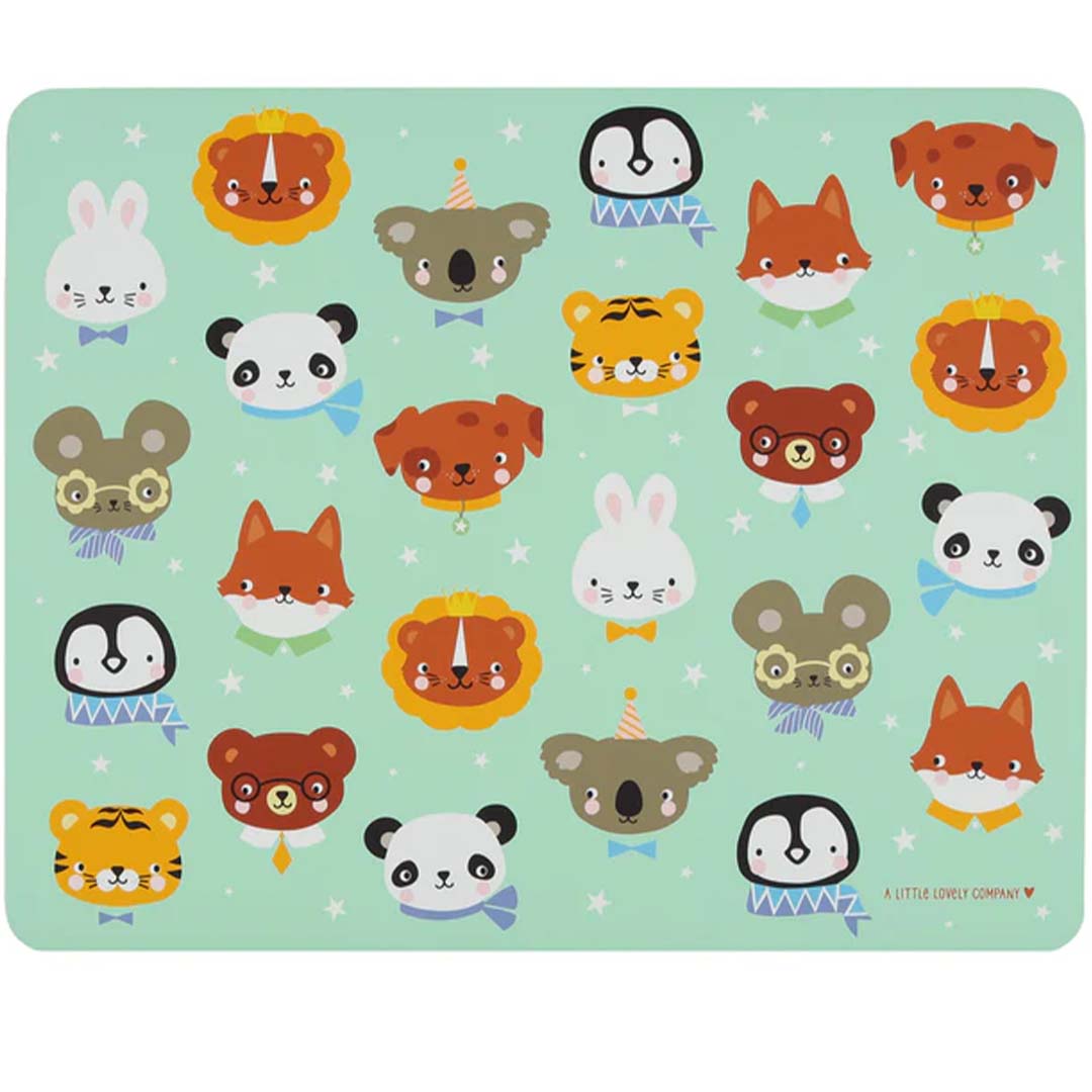 A Little Lovely Company groene vinyl placemat met patroon van dierenvriendjes.