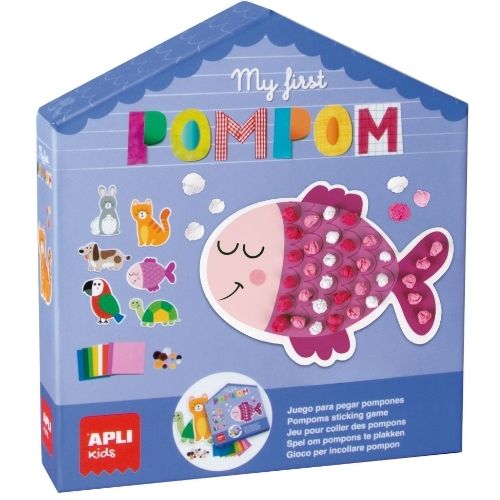 APLI knutselset verpakking met een blauw huisvormig ontwerp, waarop een vis met pompons en diverse dieren te zien zijn.