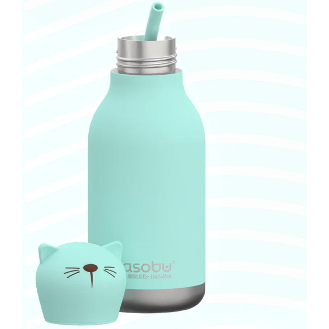 Asobu rvs drinkfles met rietje en de losse lichtgroene kattenkop dop ernaast.