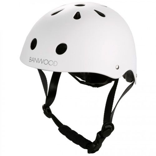Banwood klassieke kinderhelm in het wit, schuin gefotografeerd.