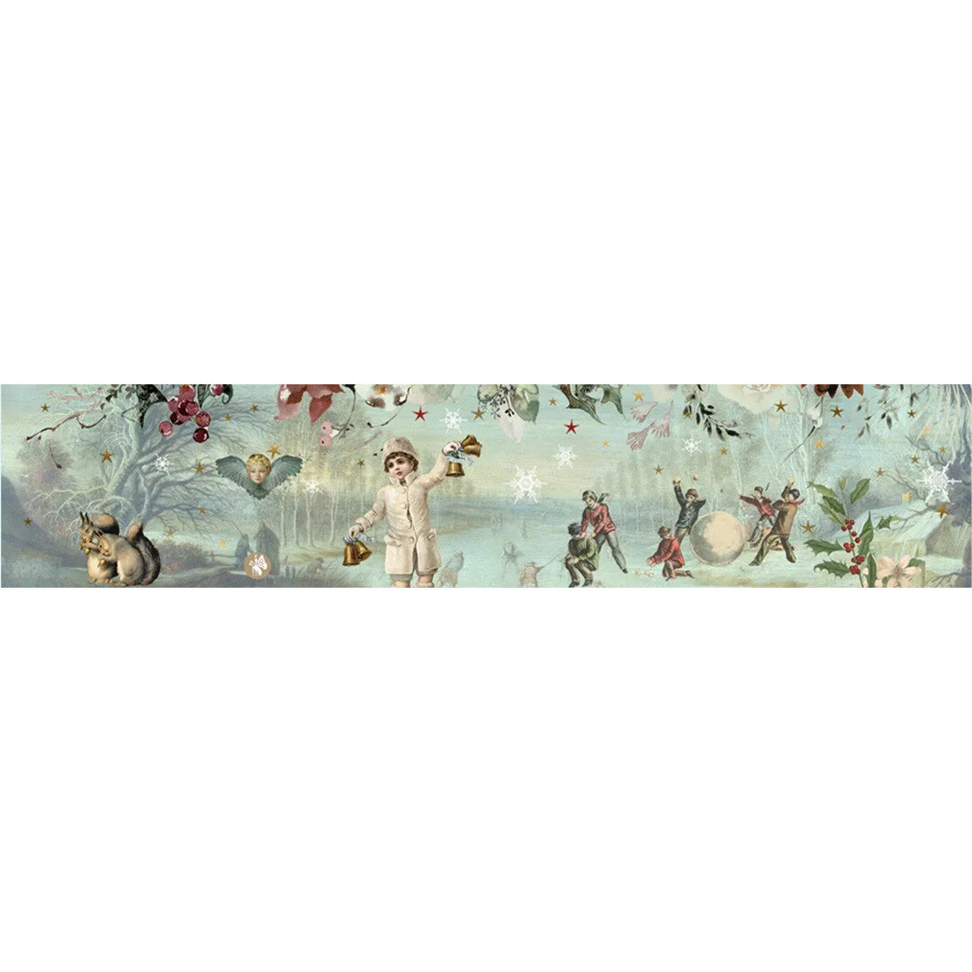 Detail van het winterse kersttafereel met spelende kinderen en dieren op het Belle Lurette muziekdoosje.
