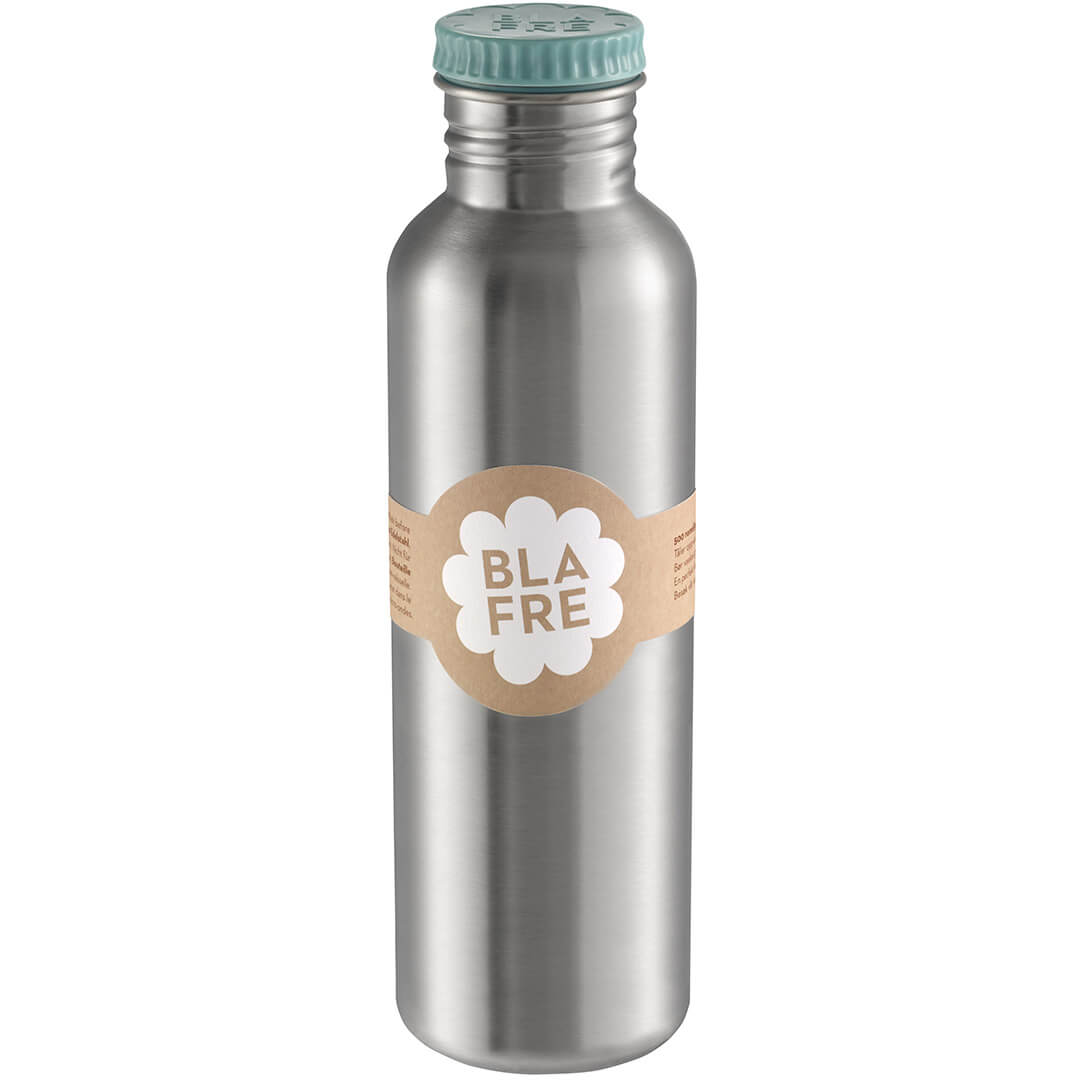 Blåfre roestvrijstalen drinkfles met blauwgroene dop en productlabel.