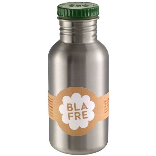 Blafre roestvrijstalen drinkfles met donkergroene dop en Blafre logo op een bruin etiket.