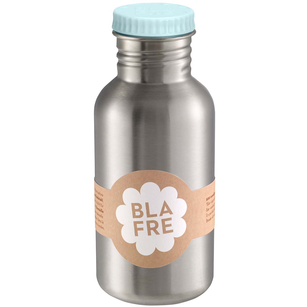 Blafre roestvrijstalen drinkfles met lichtblauwe dop en merklabel.