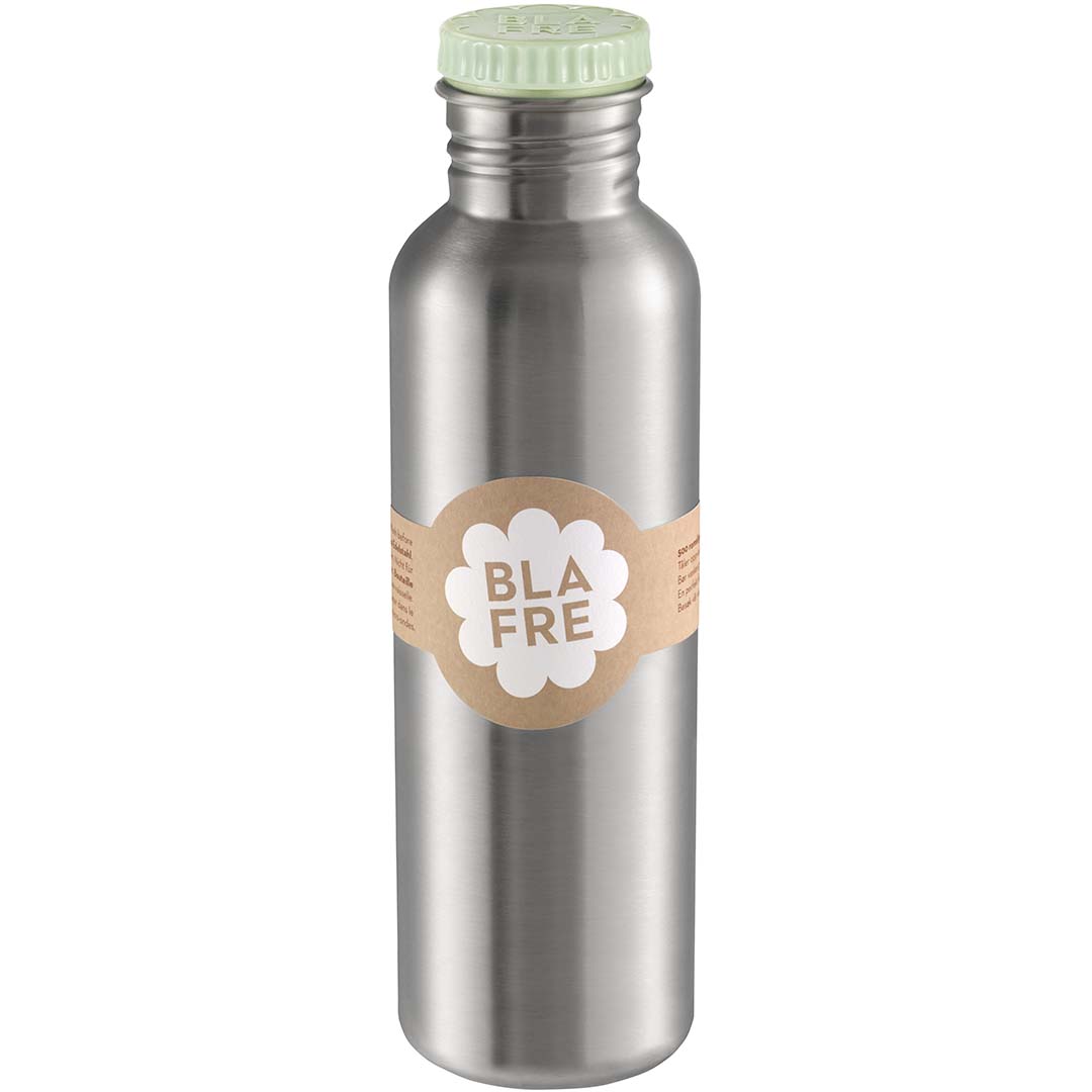 Blafle RVS drinkfles met lichtgroene dop en een label met het merklogo.