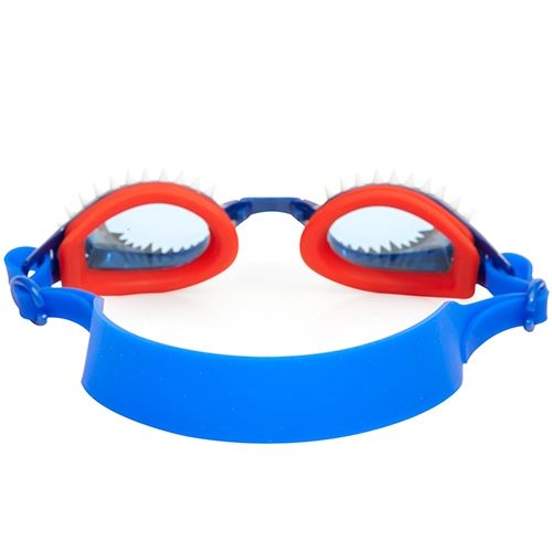 Achterkant van de bling2o kinderzwembril met blauwe band en rode binnenranden, met haaientanden.