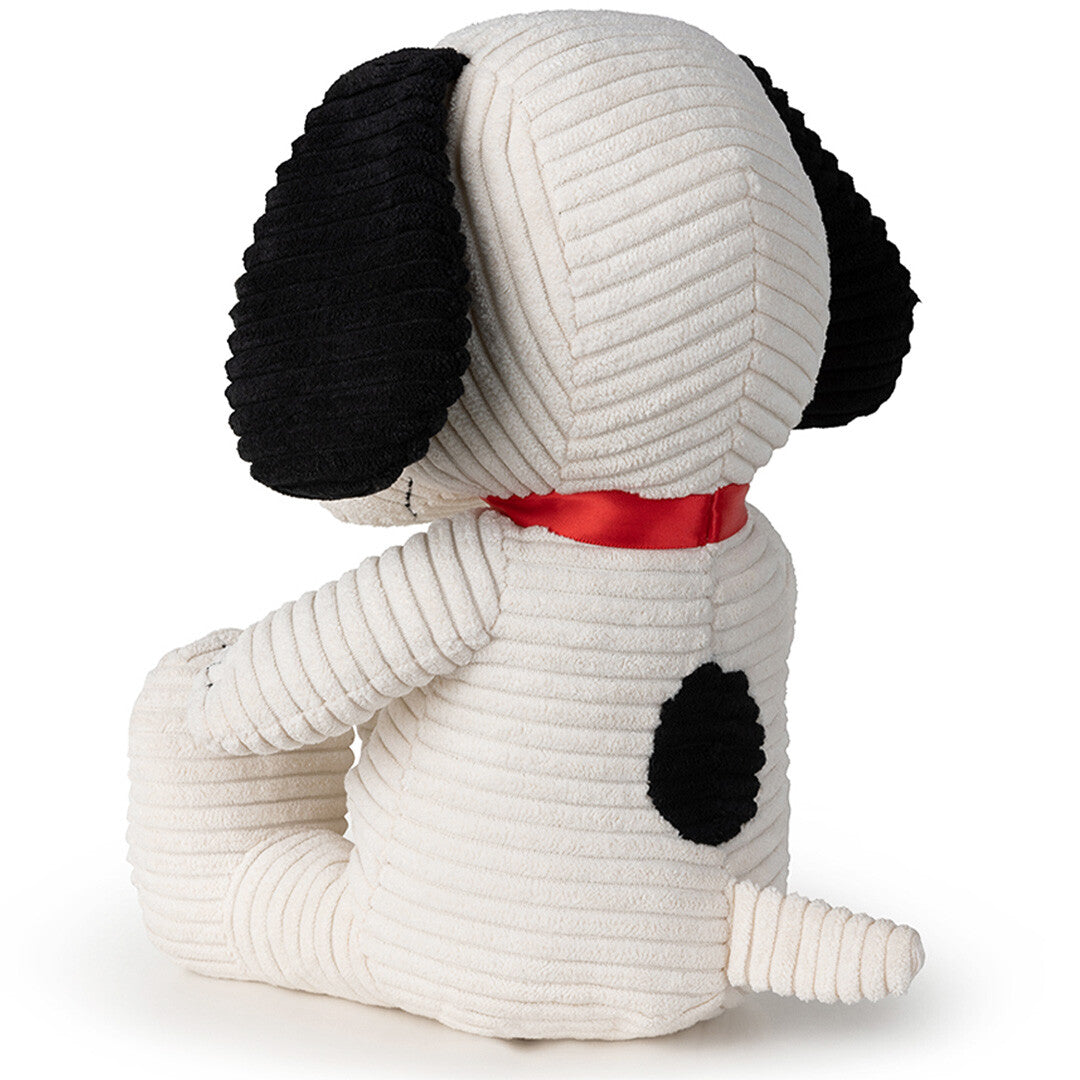 De Bon Ton Toys Snoopy corduroy knuffelhond van achteren gezien, met rode halsband.