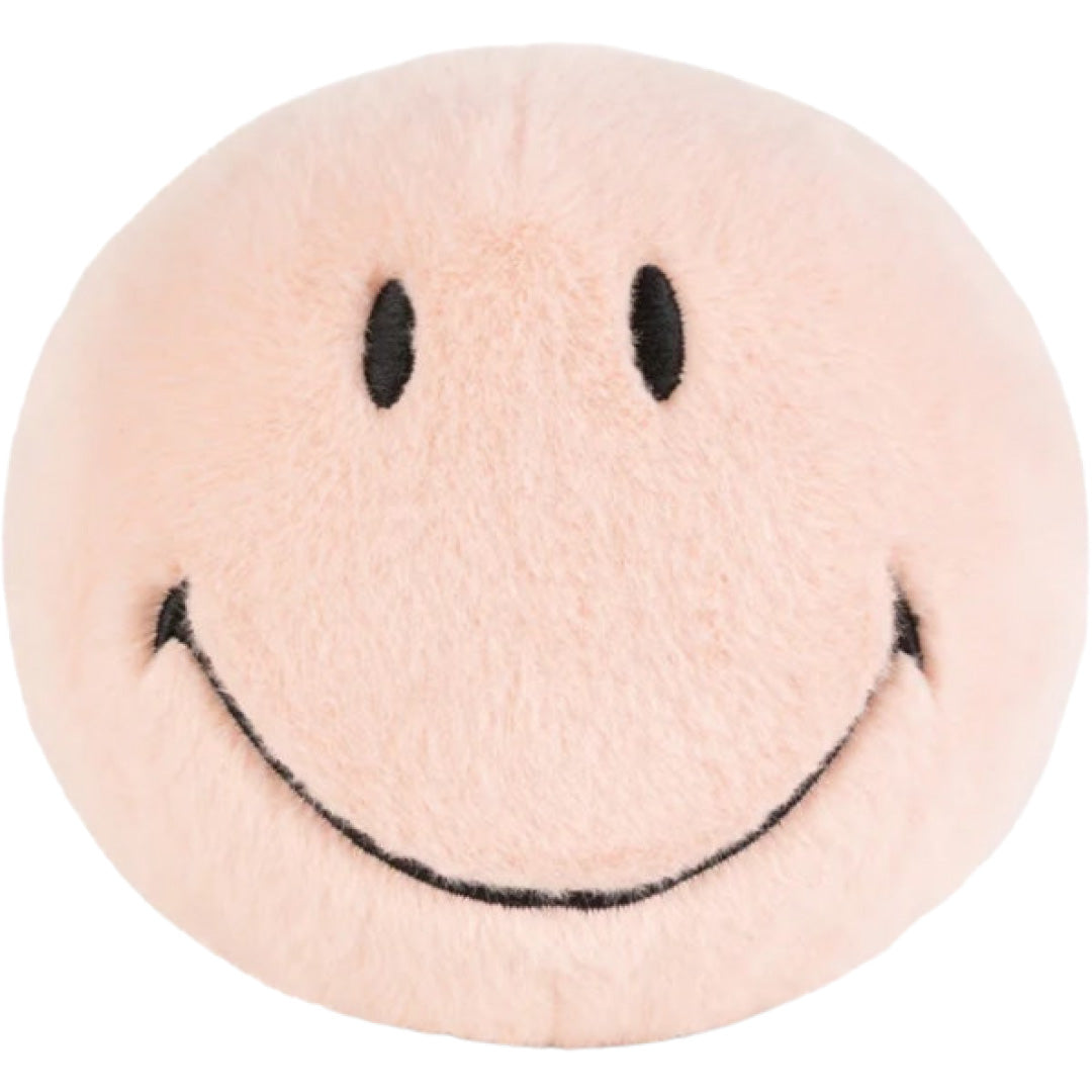 bon ton toys roze pluchen knuffelbal met een geborduurde smiley.