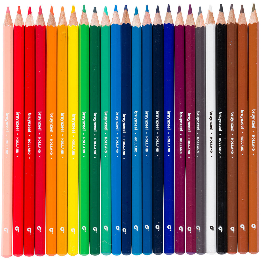 Een verticale rij van 24 Bruynzeel kleurpotloden in een regenboogkleurenreeks.