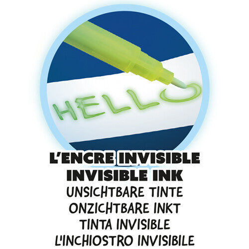 Detail van de Buki Mega Fluo & Glow set met een pen die 'HELLO' schrijft met onzichtbare, oplichtende inkt.