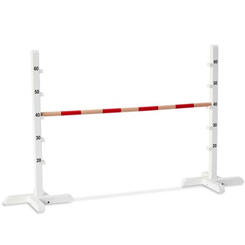 by astrup witte houten hindernis voor stokpaarden met rood-gestreepte balk.