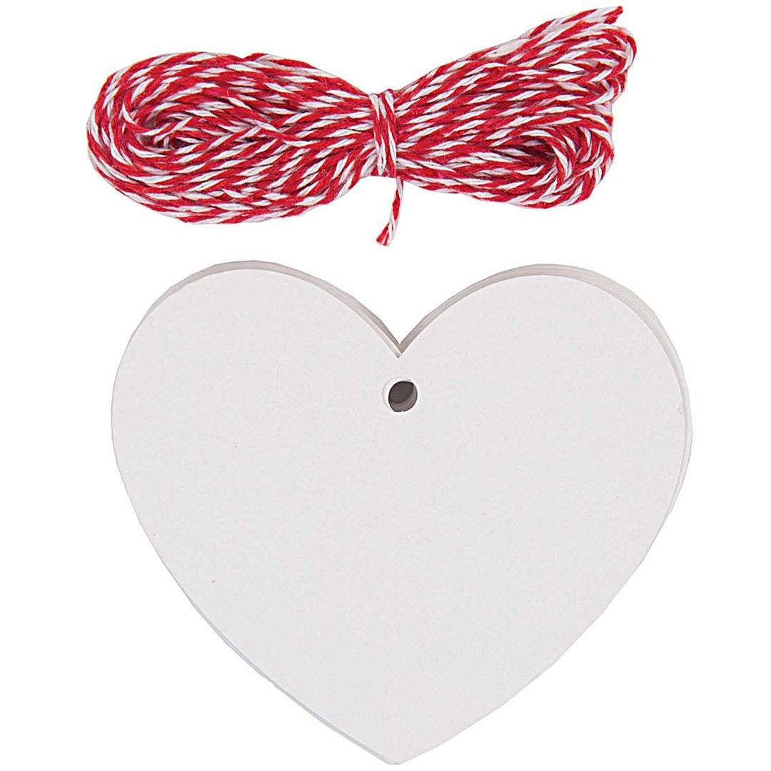 Rico Design witte hartvormige cadeaulabels met rood-wit gestreept touw.