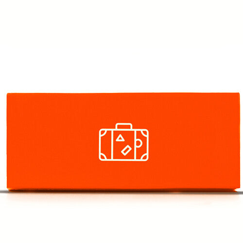 De oranje productverpakking van de Candylab speelgoedauto met een koffericoon.