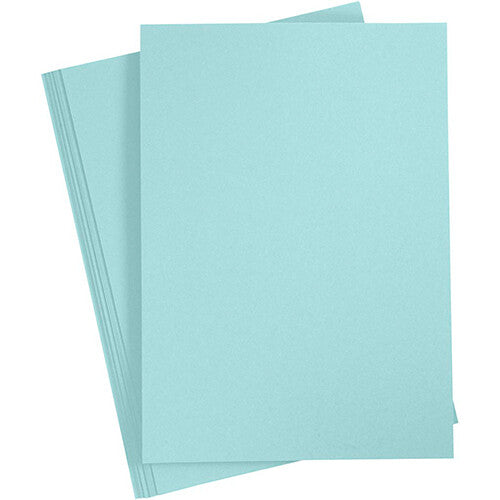 Creativ Company lichtblauw A4 knutselpapier in een stapel.