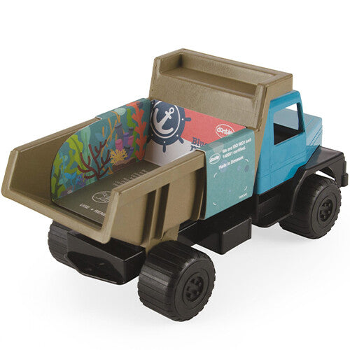 Een dantoy plastic kiepwagen met verpakking die het Blue Marine Toys thema toont.