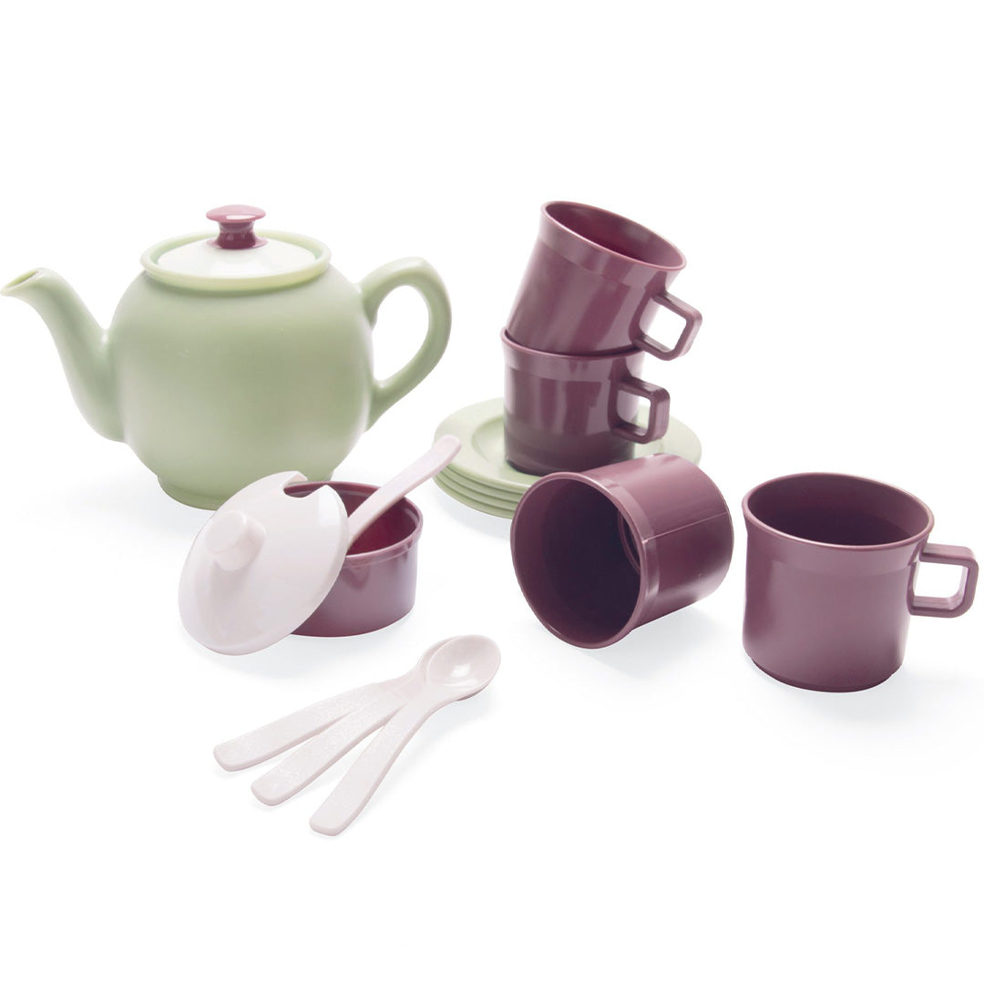 Dantoy plastic theeservies met groene theepot, bordeauxrode kopjes en lichte lepels.