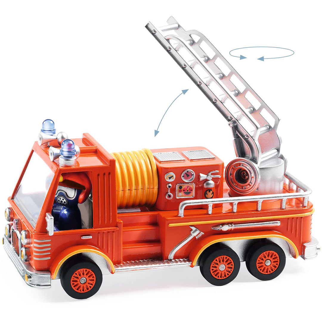 Djeco speelgoed brandweerauto Captain Fire met pijlen die de uitschuifbare en draaibare ladder demonstreren.