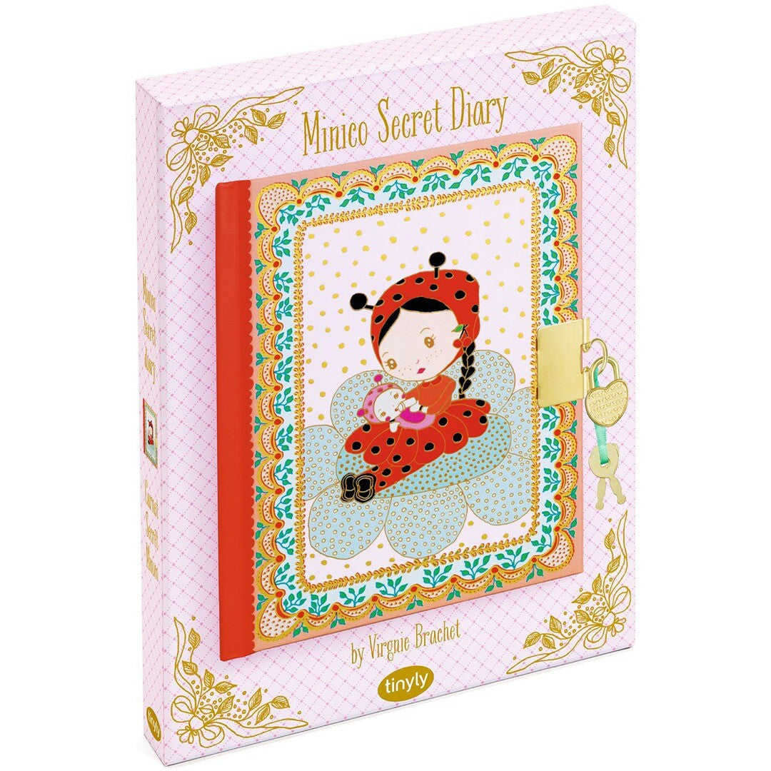 Verpakking van het Djeco kinderdagboek met een lieveheersbeestje-meisje en de titel 'Minico Secret Diary'.